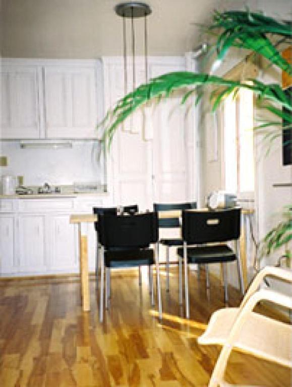 Absolute 1000 Islands Monthly Suites Гананокве Номер фото
